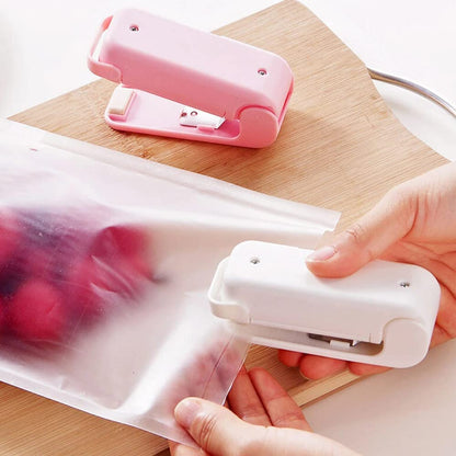 Mini Heat Sealer – Portable Bag Sealer to Keep Food Fresh